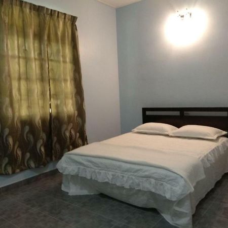 Trigona Chalet Hotel Marang Buitenkant foto